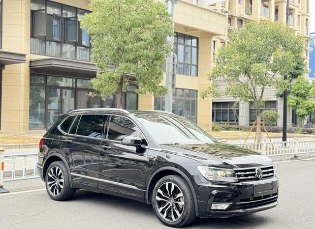 
								Volkswagen Tiguan L, 2021 full									