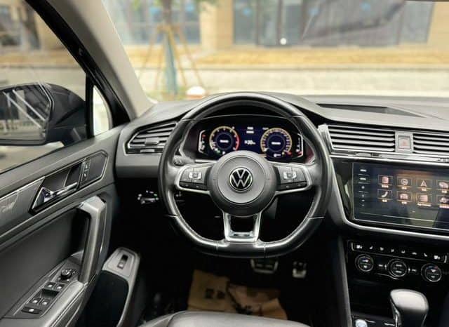 
								Volkswagen Tiguan L, 2021 full									
