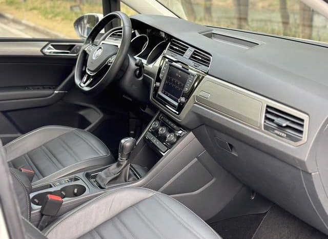 
								Volkswagen Touran L, 2020 full									