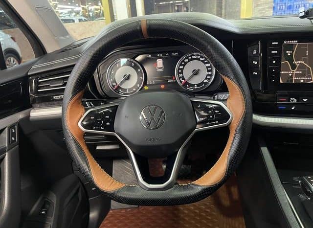 
								Volkswagen Touareg, 2022 full									