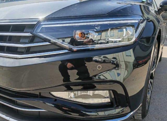 
								Volkswagen Magotan, 2022 full									