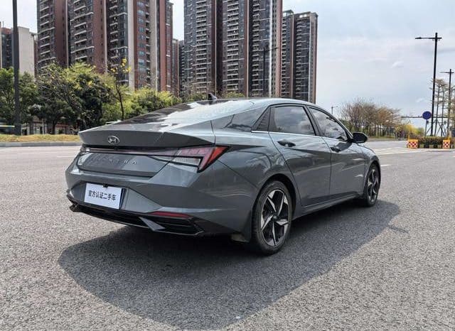 
								Hyundai Elantra (VII), 2020 full									