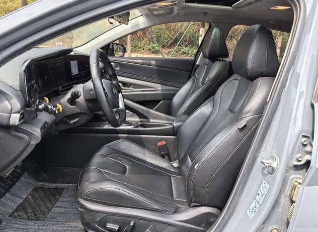 
								Hyundai Elantra (VII), 2020 full									