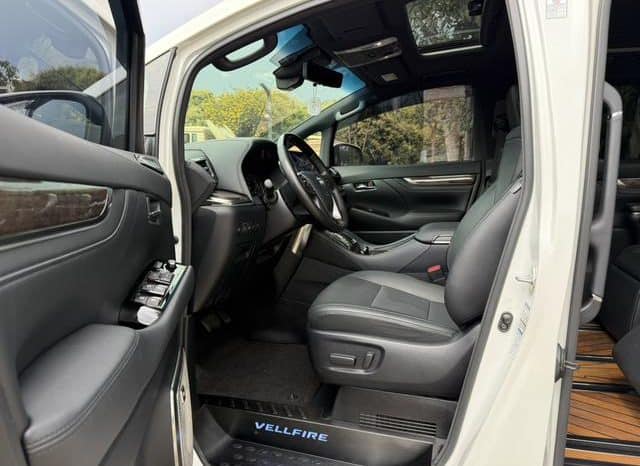 
								Toyota Vellfire, 2021 full									