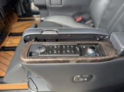 
										Toyota Vellfire, 2021 full									
