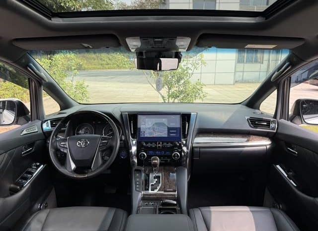 
								Toyota Vellfire, 2021 full									