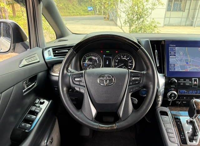 
								Toyota Vellfire, 2021 full									