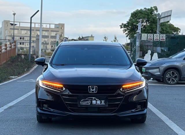 
								Honda Accord, 2022 full									