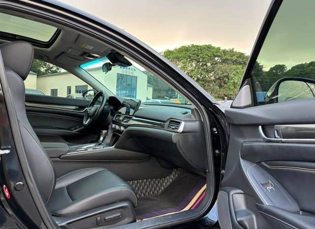 
								Honda Accord, 2022 full									