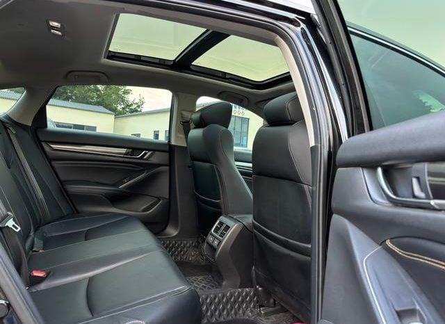 
								Honda Accord, 2022 full									