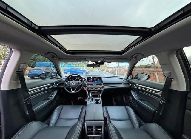 
								Honda Accord, 2022 full									