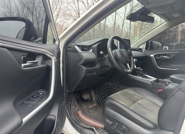 
								Toyota RAV4 (IV), 2023 full									