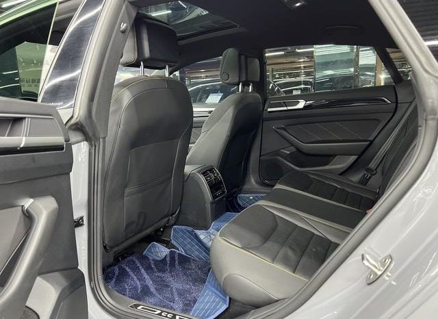
								Volkswagen Passat CC, 2022 full									