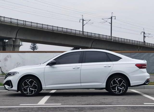 
								Volkswagen Golf 7 (Lavida), 2022 full									