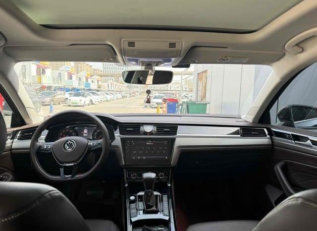
								Volkswagen Phideon, 2021 full									