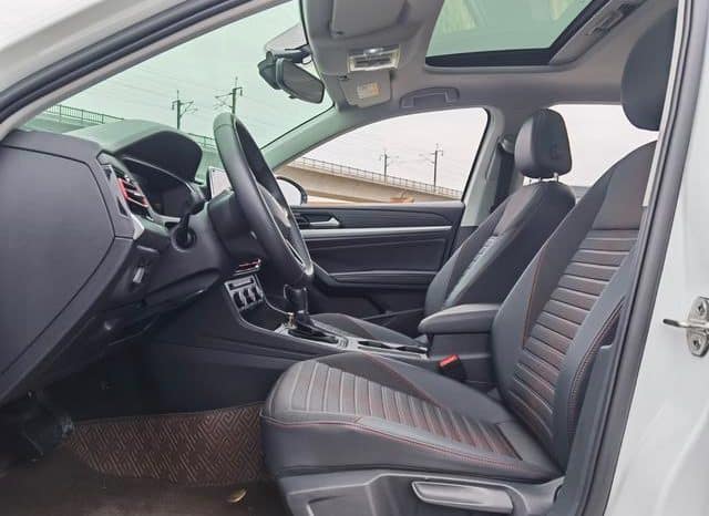 
								Volkswagen Golf 7 (Lavida), 2022 full									