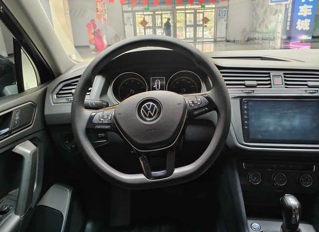 
								Volkswagen Tiguan L, 2021 full									