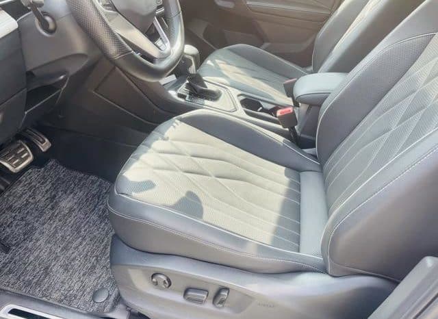 
								Volkswagen Tiguan L, 2022 full									
