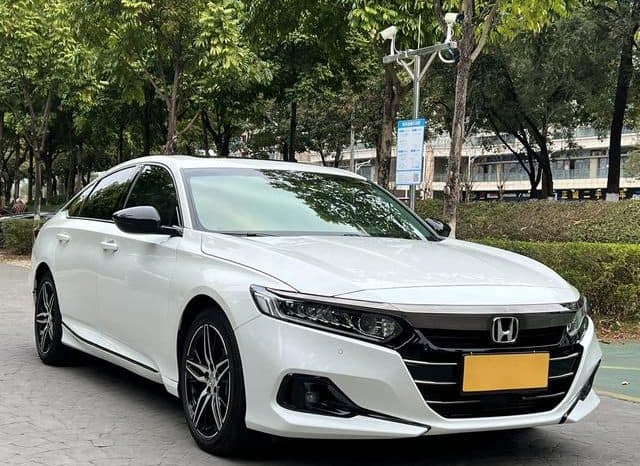 
								Honda Accord, 2022 full									