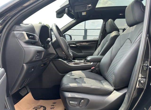 
								Toyota Highlander, 2023 full									