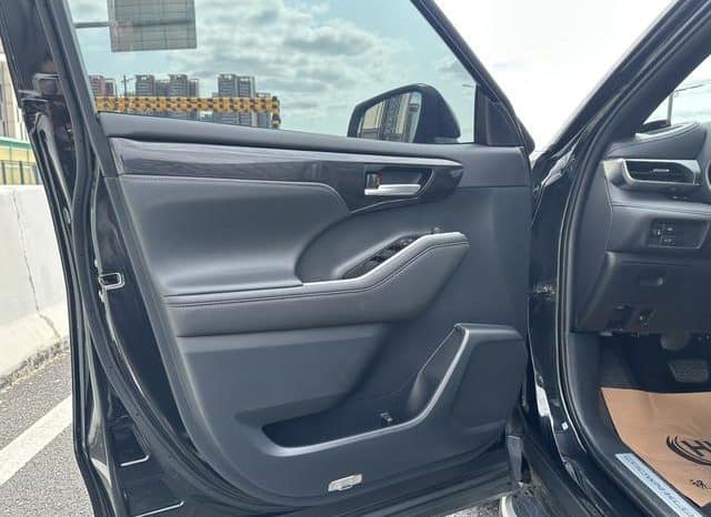 
								Toyota Highlander, 2023 full									