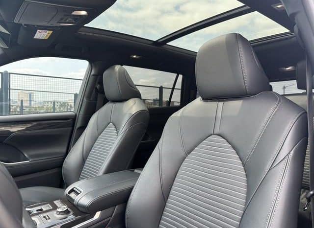 
								Toyota Highlander, 2023 full									