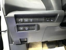 
										Toyota Sienna, 2023 full									