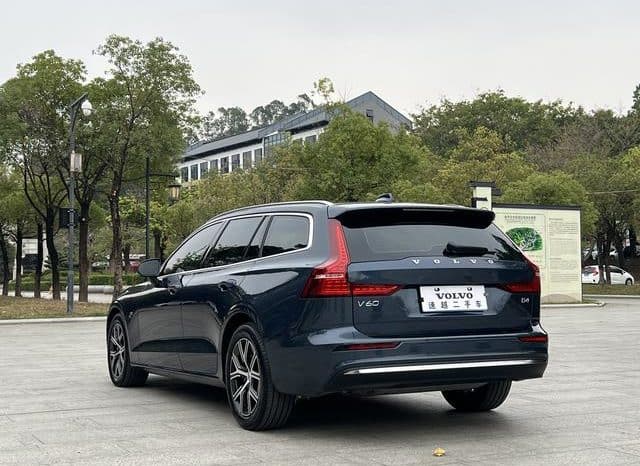 
								Volvo V60, 2023 full									