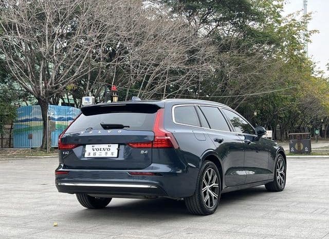 
								Volvo V60, 2023 full									