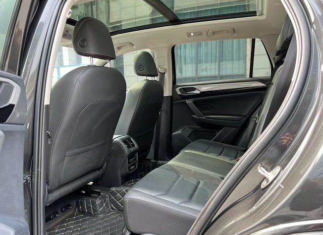 
								Volkswagen Tayron, 2021 full									