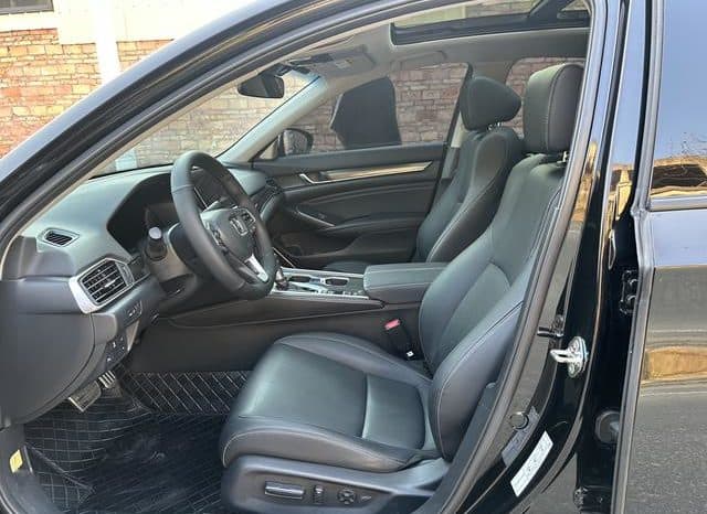 
								Honda Accord, 2023 full									
