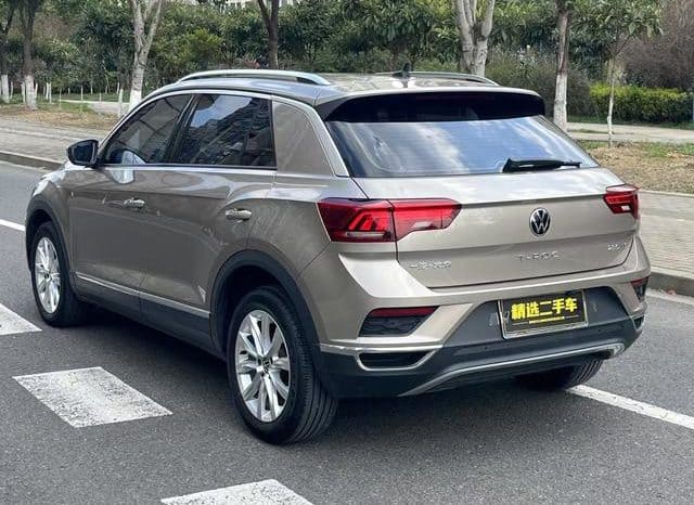 
								Volkswagen T-Roc, 2021 full									