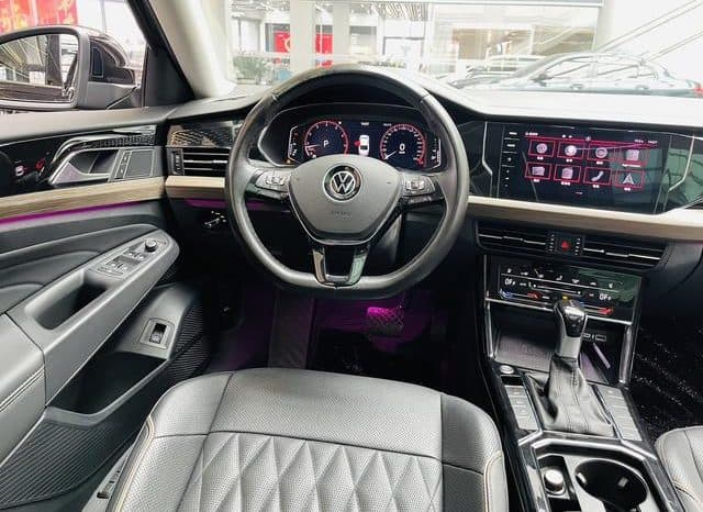 
								Volkswagen Passat, 2021 full									