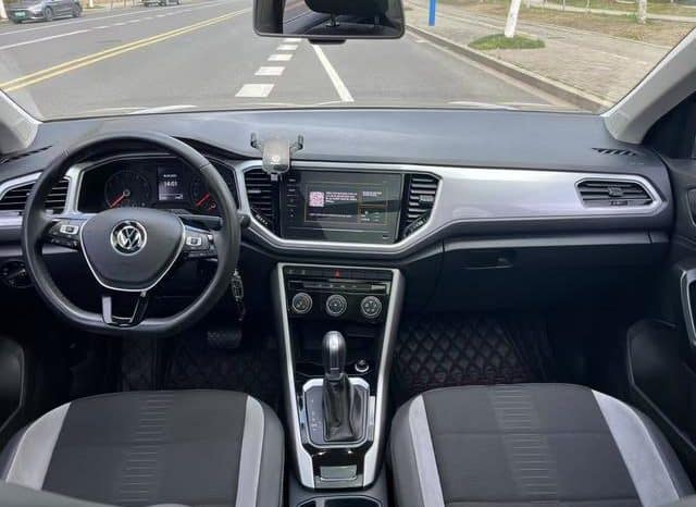 
								Volkswagen T-Roc, 2021 full									