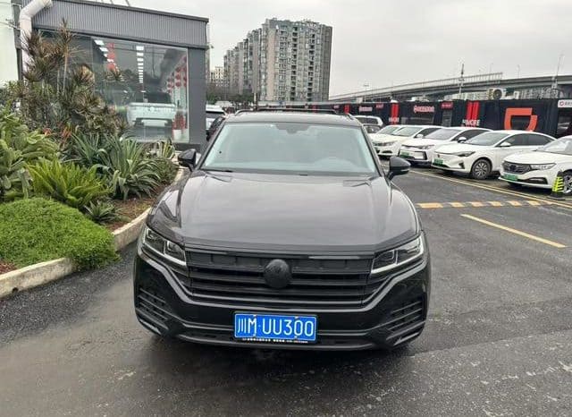 
								Volkswagen Touareg, 2022 full									