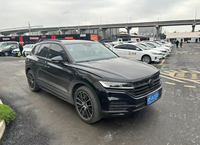 
								Volkswagen Touareg, 2022 full									
