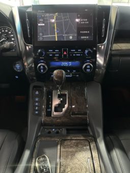 
										Toyota Vellfire (II), 2022 full									