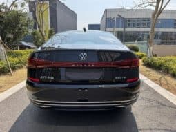 
										Volkswagen Passat, 2022 full									