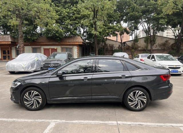 
								Volkswagen Jetta, 2022 full									