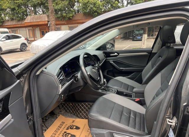 
								Volkswagen Jetta, 2022 full									