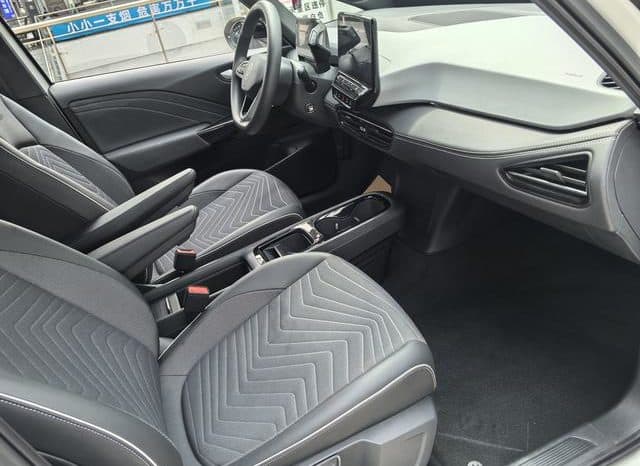 
								Volkswagen ID.3, 2024 full									