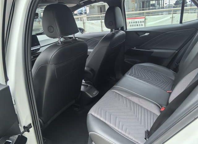 
								Volkswagen ID.3, 2024 full									