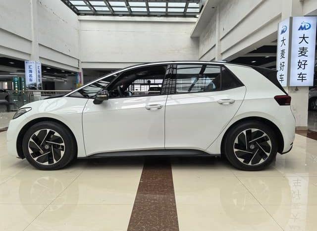 
								Volkswagen ID.3, 2024 full									