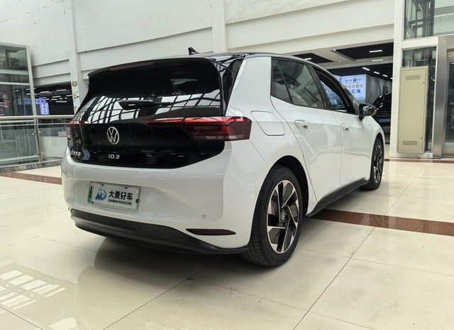
								Volkswagen ID.3, 2024 full									