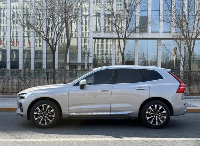 
								Volvo XC60, 2024 full									