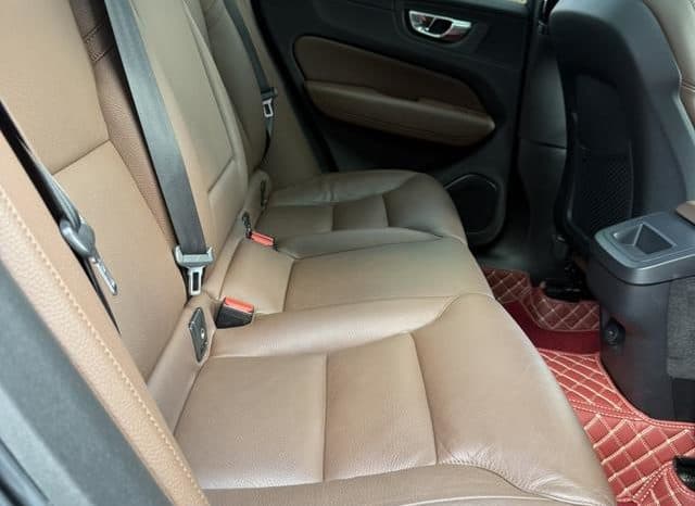 
								Volvo XC60, 2024 full									