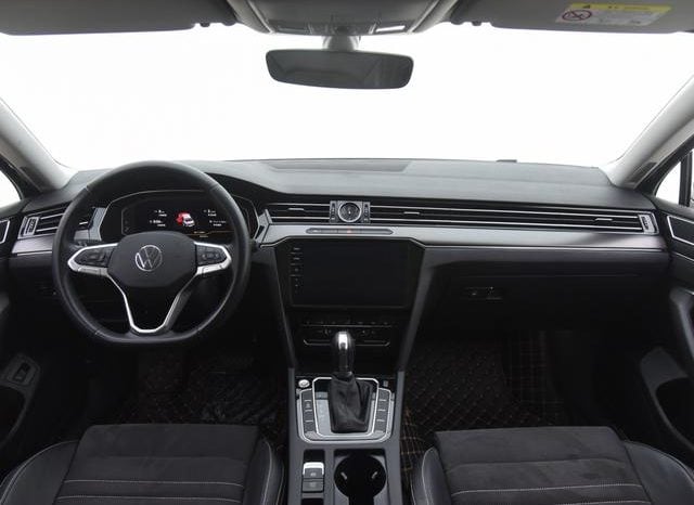 
								Volkswagen Magotan, 2022 full									