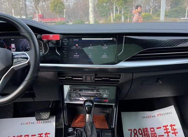 
								Volkswagen Passat, 2022 full									