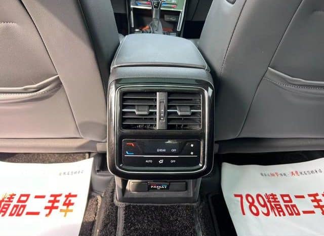 
								Volkswagen Passat, 2022 full									
