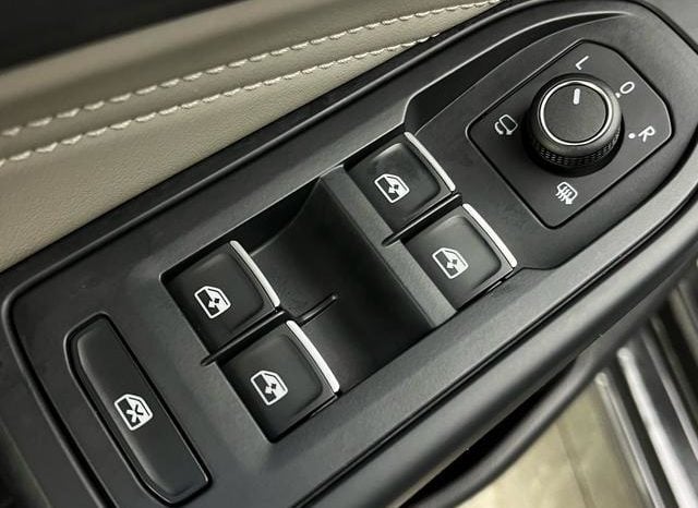 
								Volkswagen Golf 280 TSI, 2023 full									